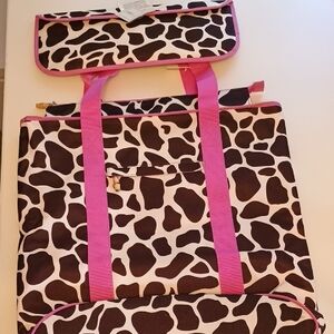 Toss Resort Collection Giraffe Print Tote Bag with Pink Straps, W/Hot Iron Bag